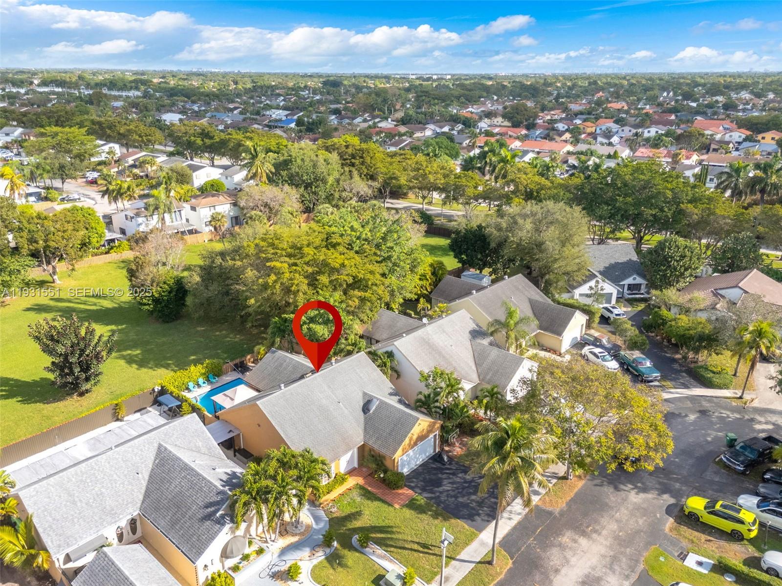 SUNFISH AT THE HAMMOCKS - Residential