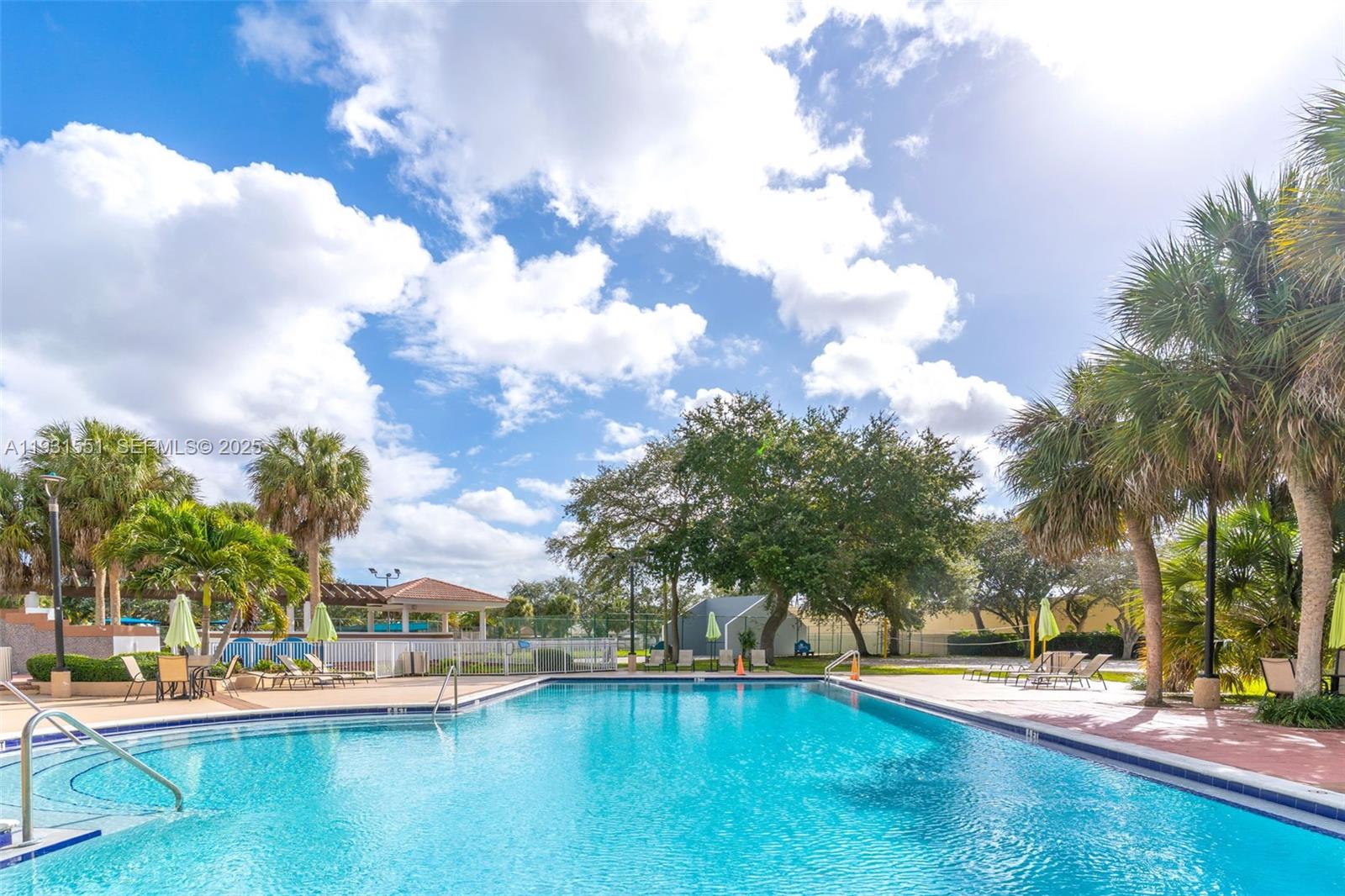 SUNFISH AT THE HAMMOCKS - Residential