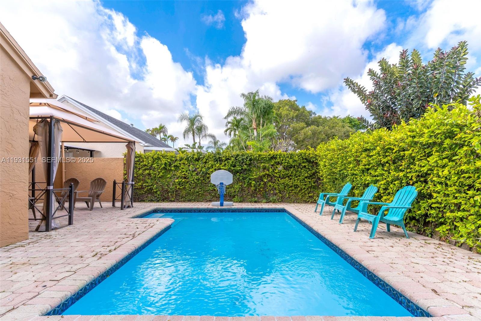 SUNFISH AT THE HAMMOCKS - Residential