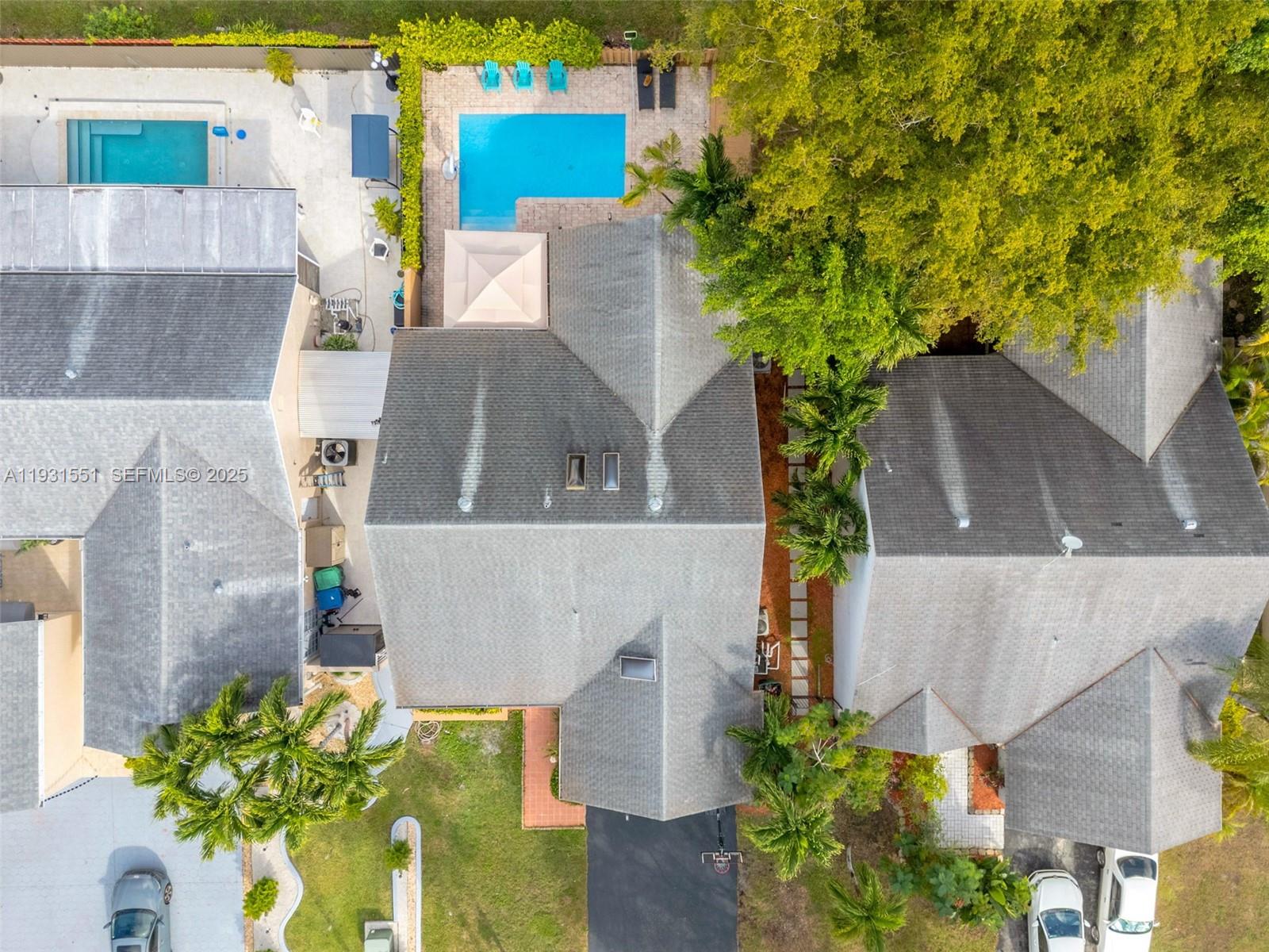 SUNFISH AT THE HAMMOCKS - Residential