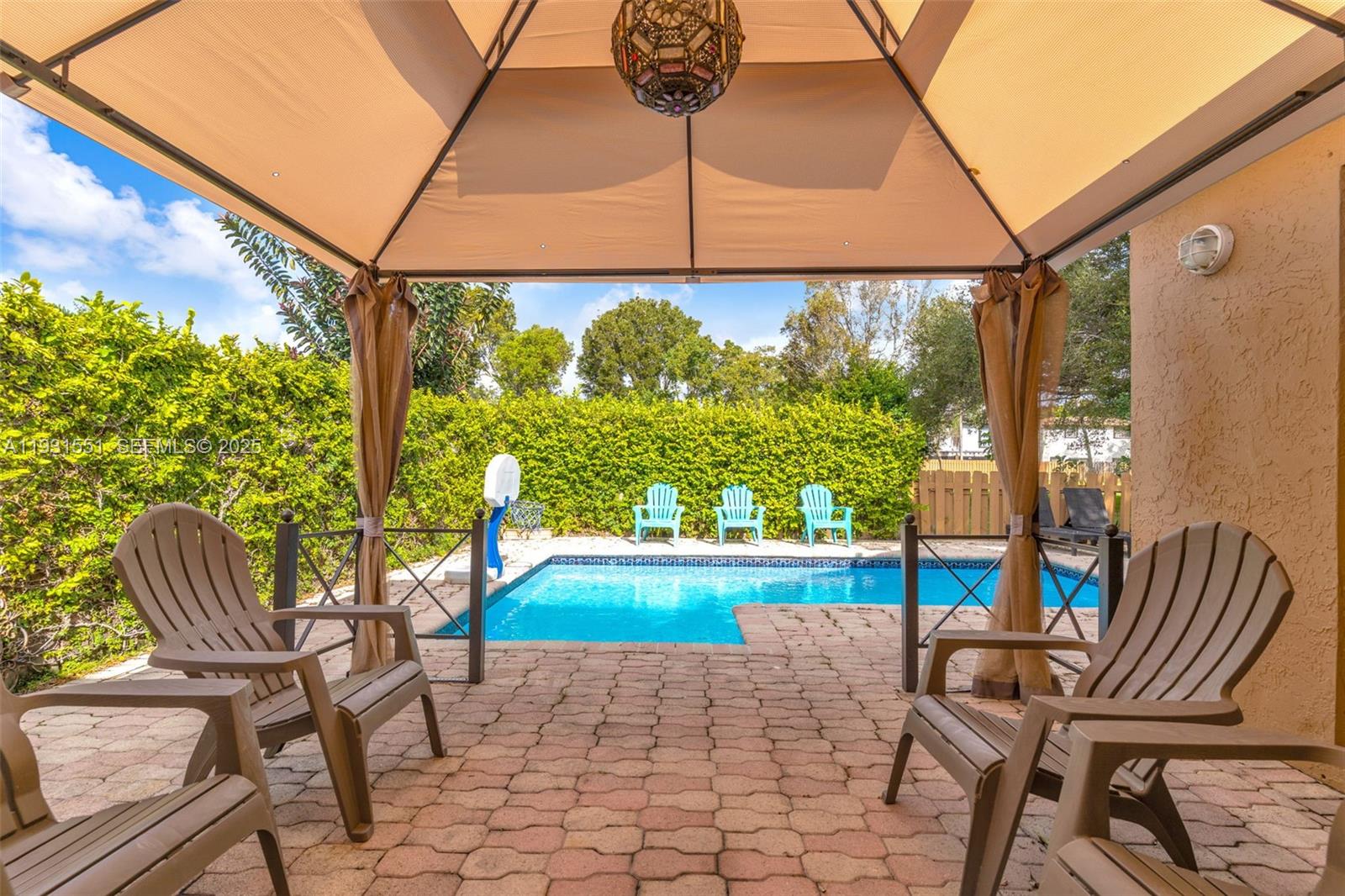 SUNFISH AT THE HAMMOCKS - Residential