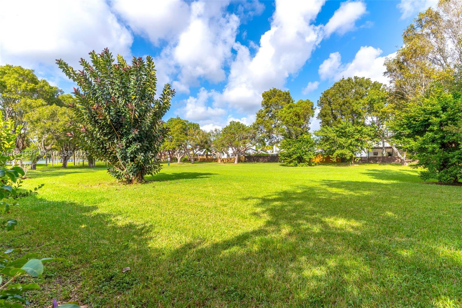 SUNFISH AT THE HAMMOCKS - Residential