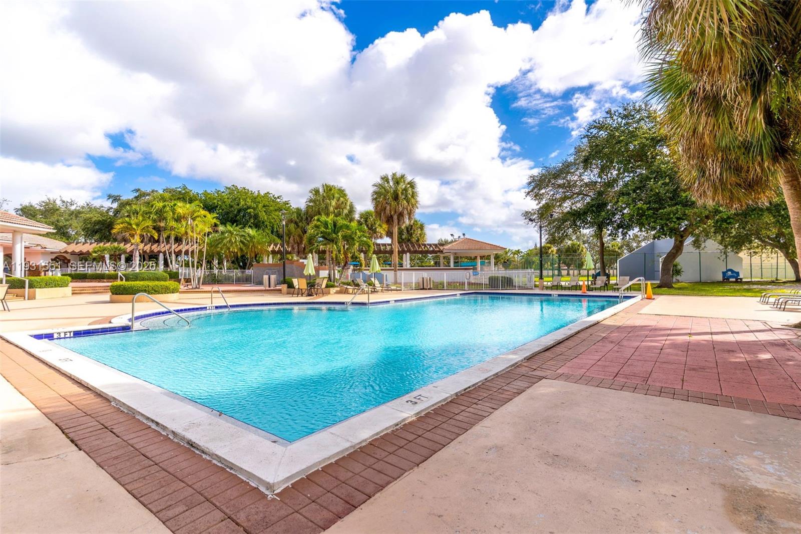 SUNFISH AT THE HAMMOCKS - Residential
