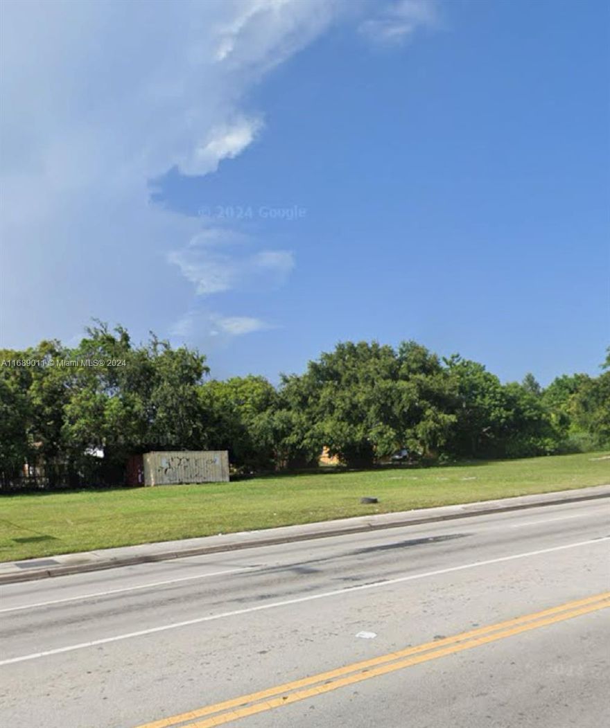 Great opportunity! Developing area that is rapidly growing. Commercially zoned, mixed used, Opportunity Zone. SB 102 - Live Local Act. Lot size 6,000sq ft 50 x 120. VACANT LAND!
