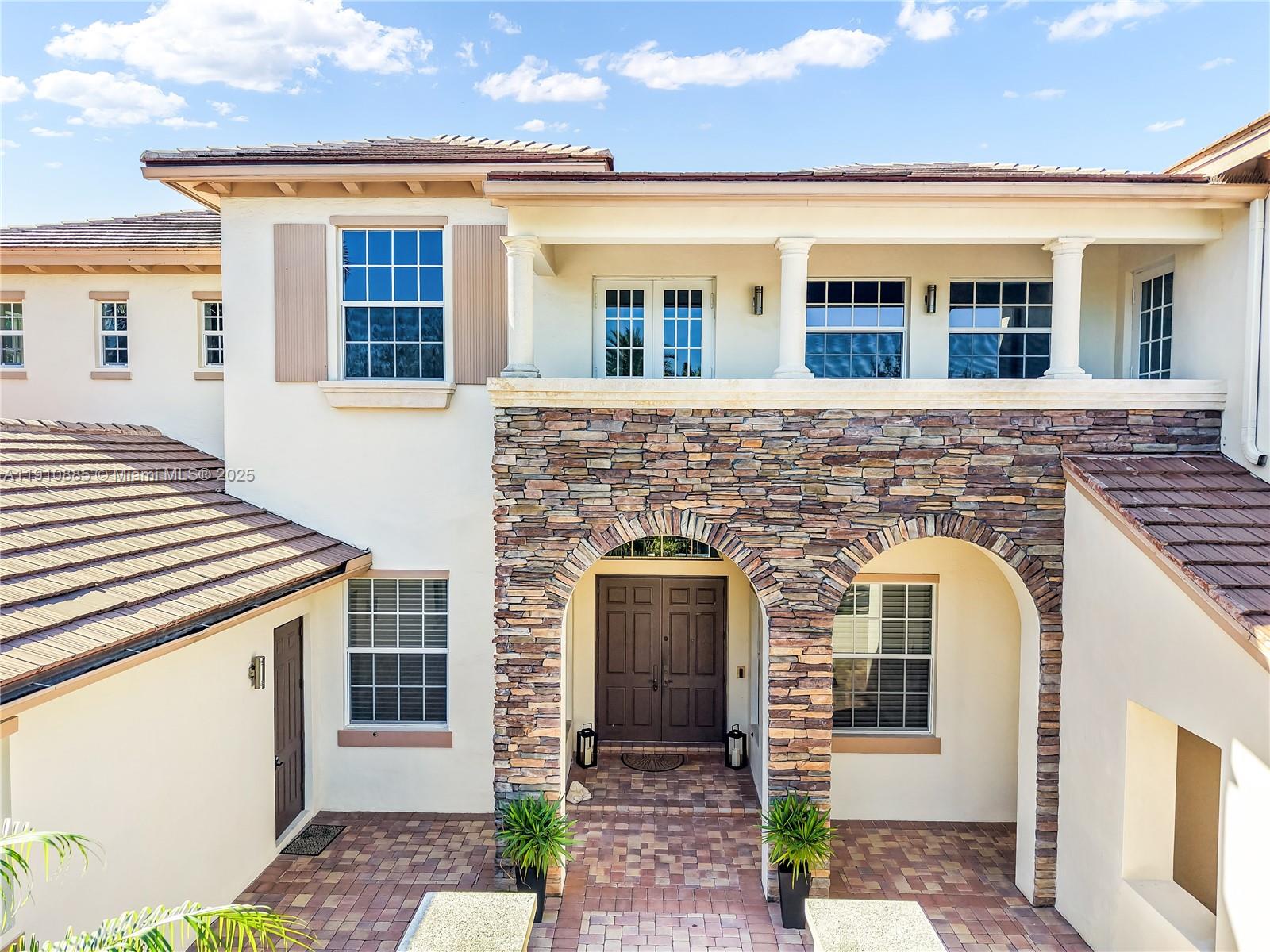 HERON BAY EAST - Residential