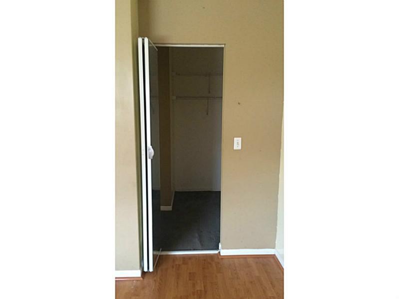 RAMBLEWOOD SOUTH 78-19 B - Residential