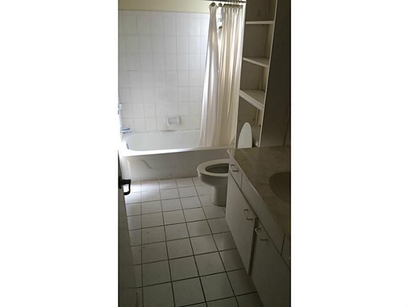 RAMBLEWOOD SOUTH 78-19 B - Residential