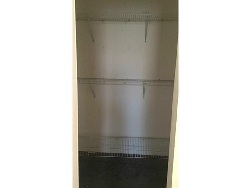 RAMBLEWOOD SOUTH 78-19 B - Residential