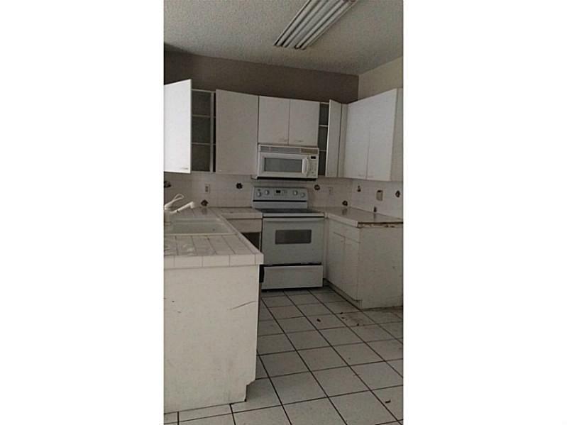 RAMBLEWOOD SOUTH 78-19 B - Residential