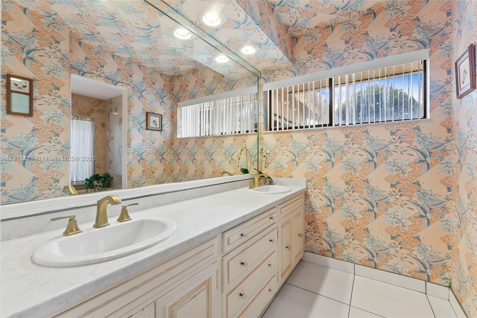 SIERRA DEL MAR - Residential