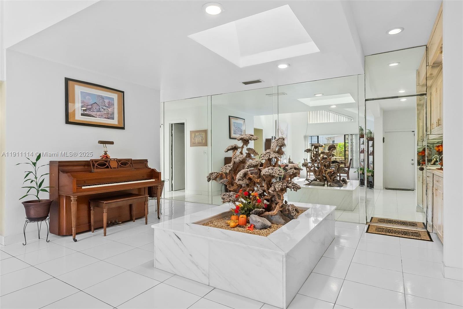 SIERRA DEL MAR - Residential