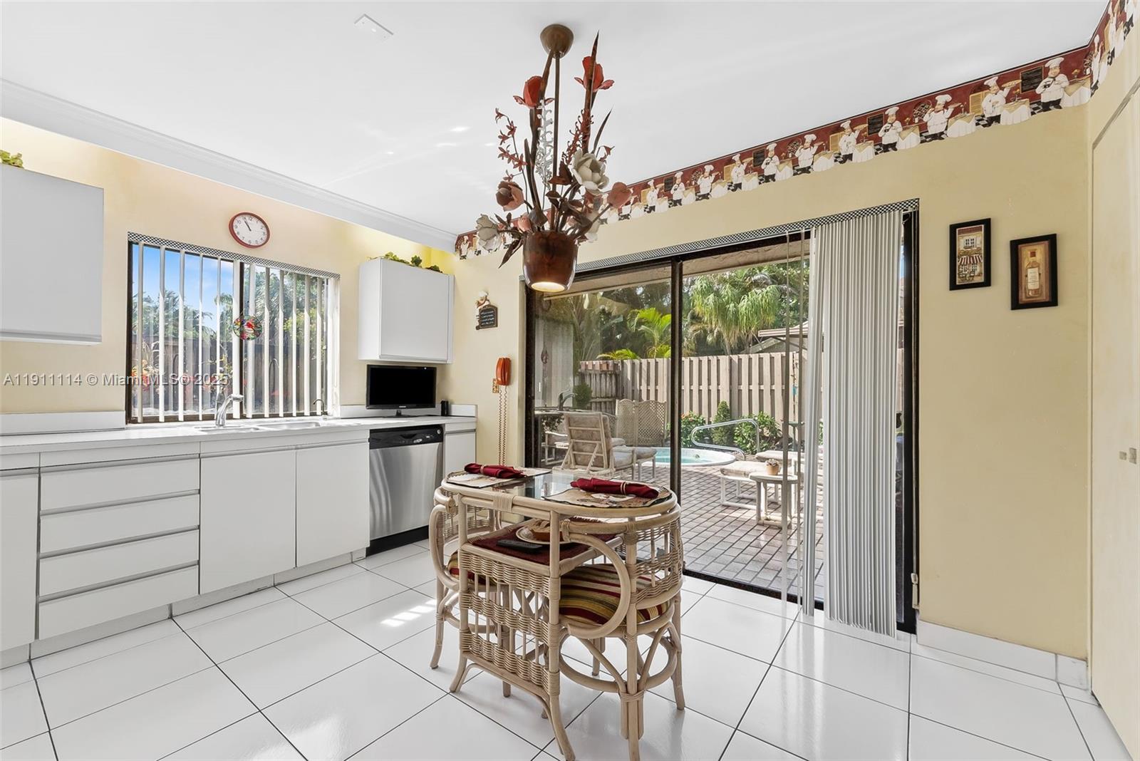 SIERRA DEL MAR - Residential