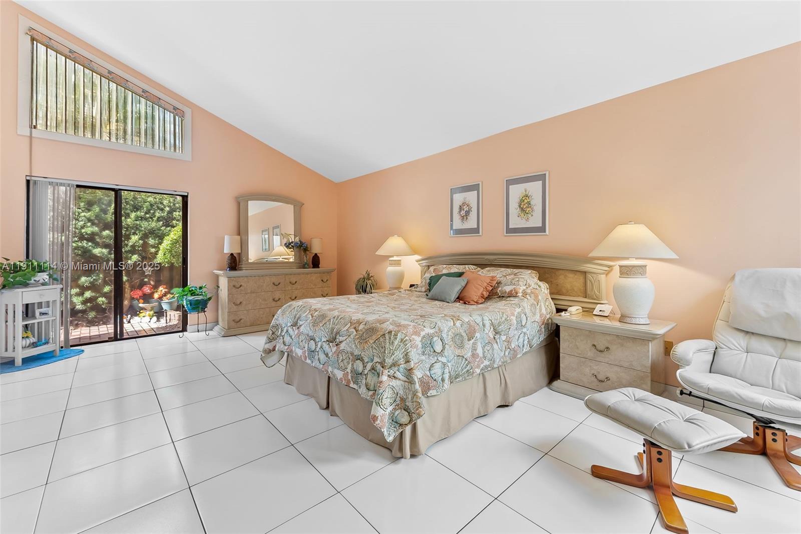 SIERRA DEL MAR - Residential