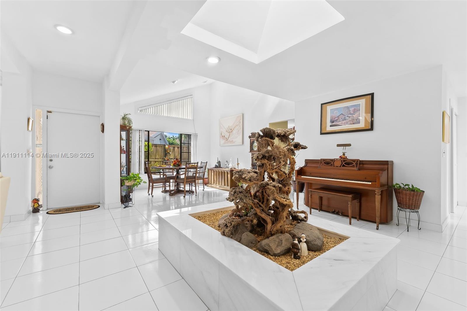 SIERRA DEL MAR - Residential