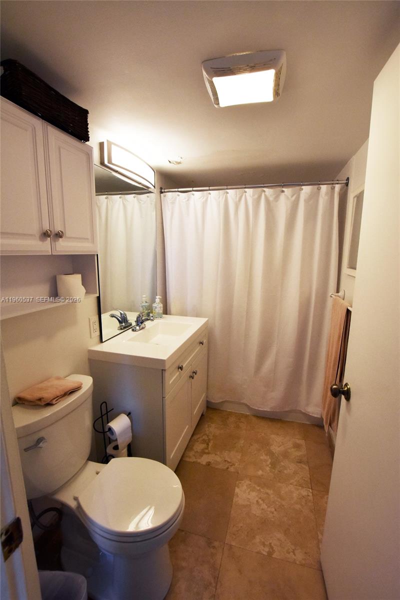 BRICKELL KEY II - Residential