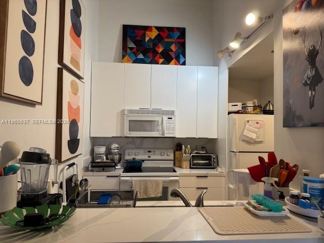 BRICKELL KEY II - Residential