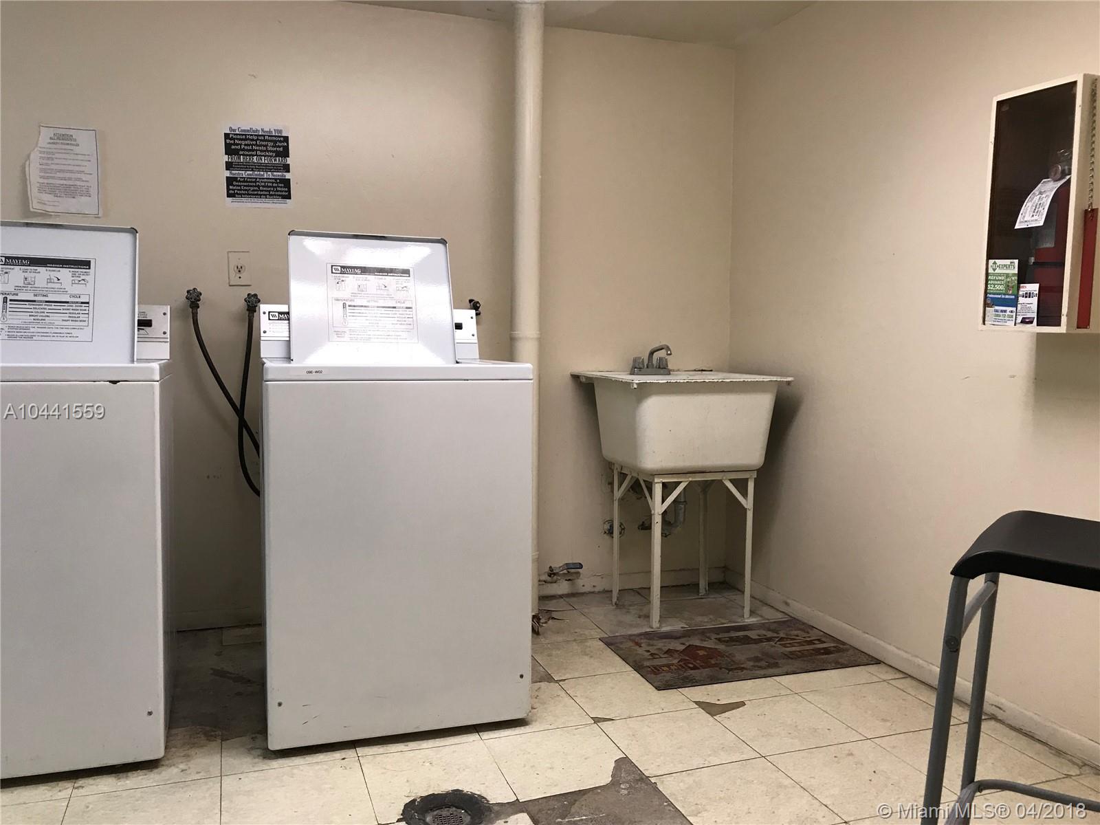 BUCKLEY TOWERS CONDO - EA - Residential Lease