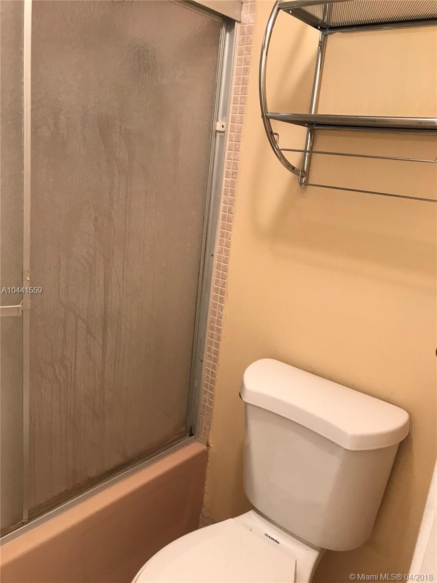 BUCKLEY TOWERS CONDO - EA - Residential Lease