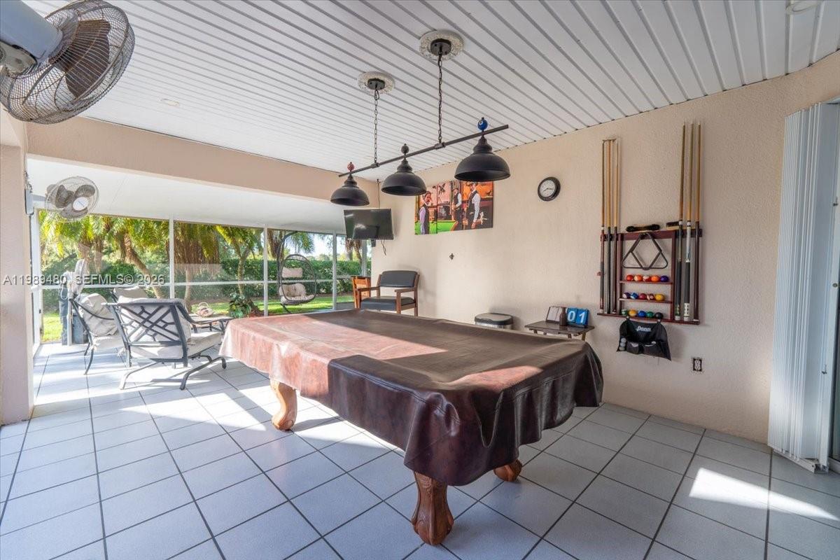 KEYS-GATE NO 1 - Residential