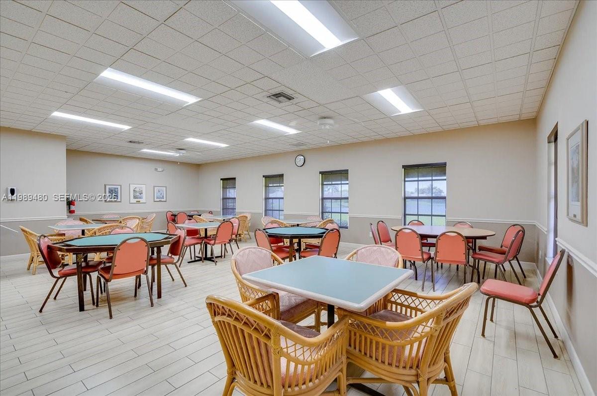 KEYS-GATE NO 1 - Residential