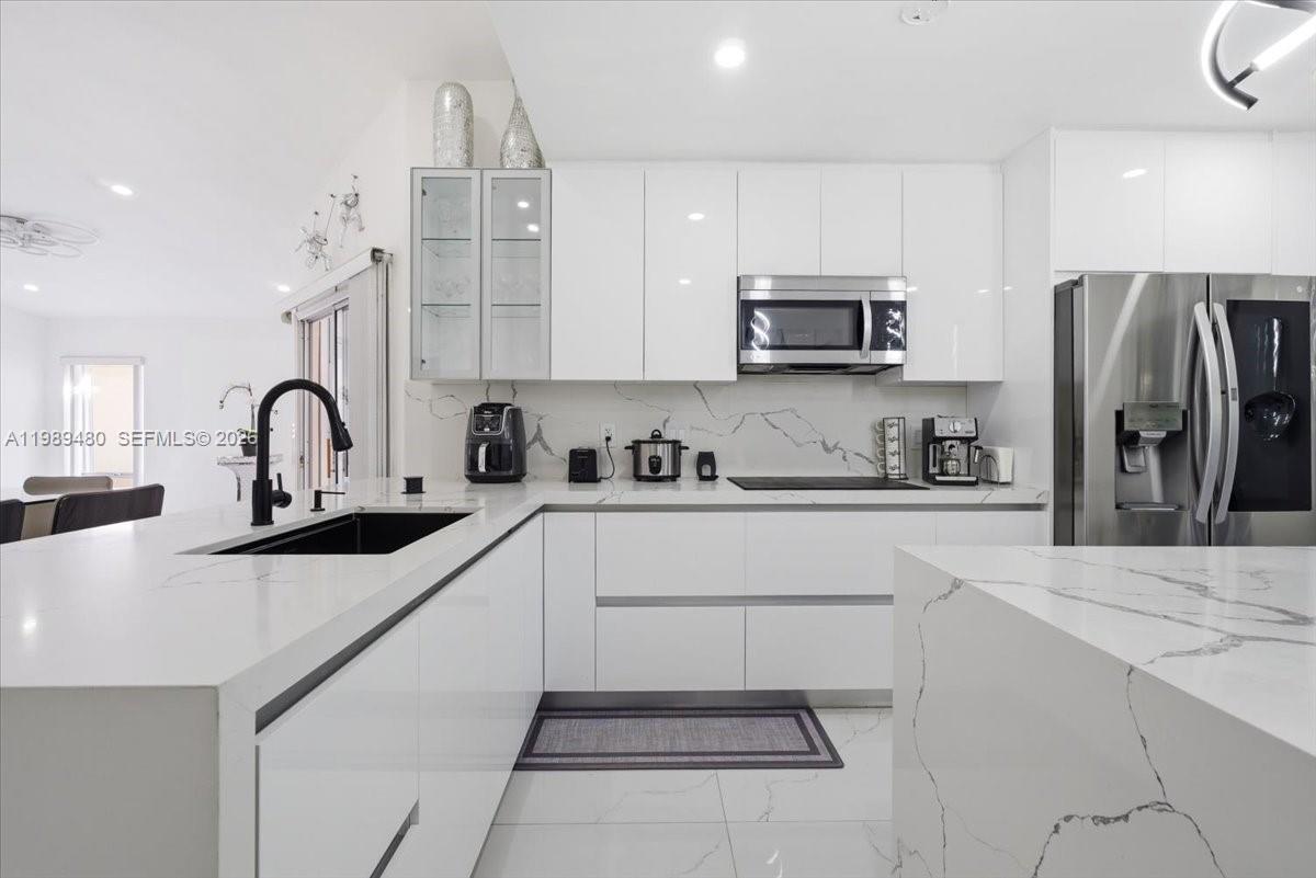 KEYS-GATE NO 1 - Residential