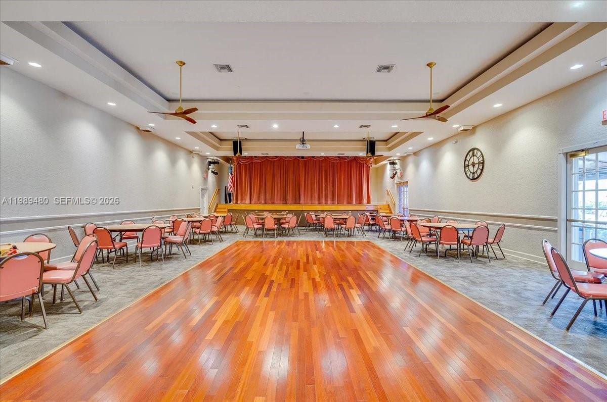 KEYS-GATE NO 1 - Residential