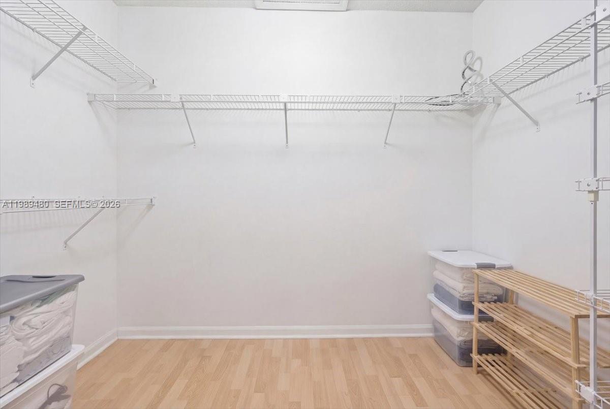 KEYS-GATE NO 1 - Residential