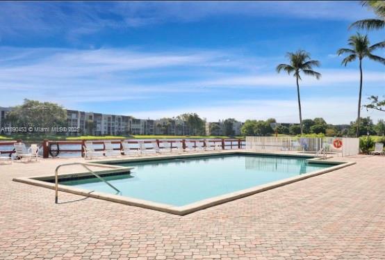 CONDO 24 OF WHITEHALL CON - Residential Lease