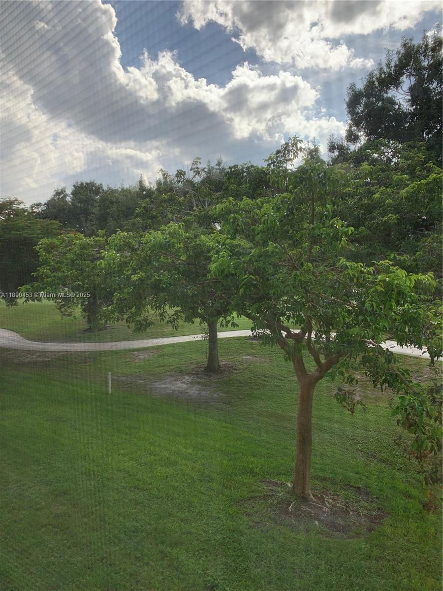 CONDO 24 OF WHITEHALL CON - Residential Lease