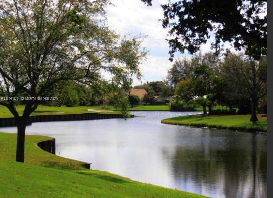 CONDO 24 OF WHITEHALL CON - Residential Lease
