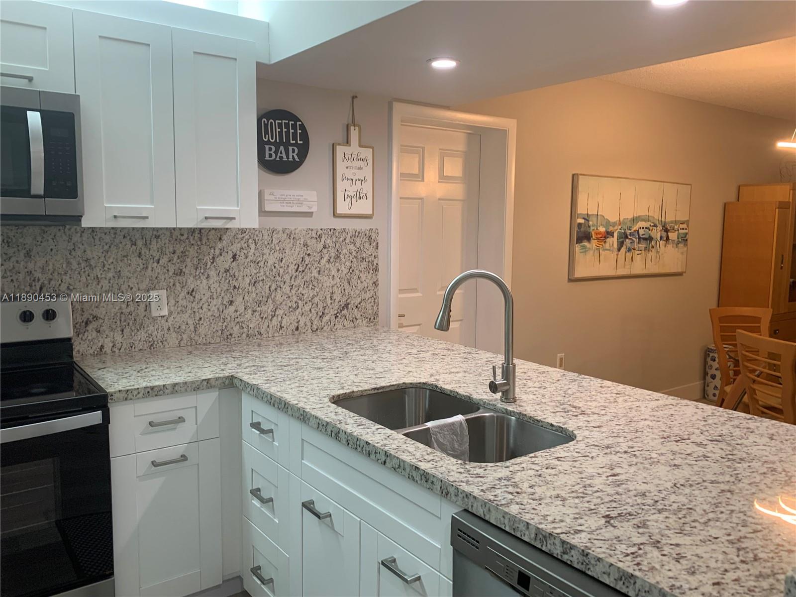 CONDO 24 OF WHITEHALL CON - Residential Lease