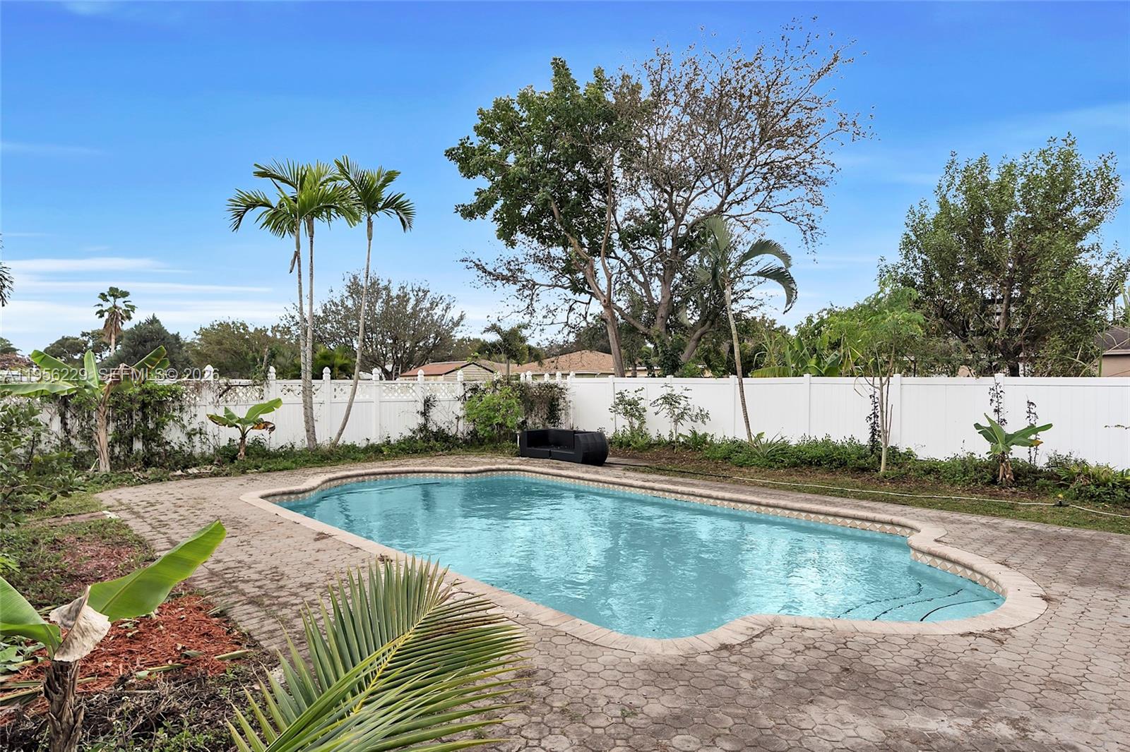 POMPANO BCH COMMUNITY - Residential