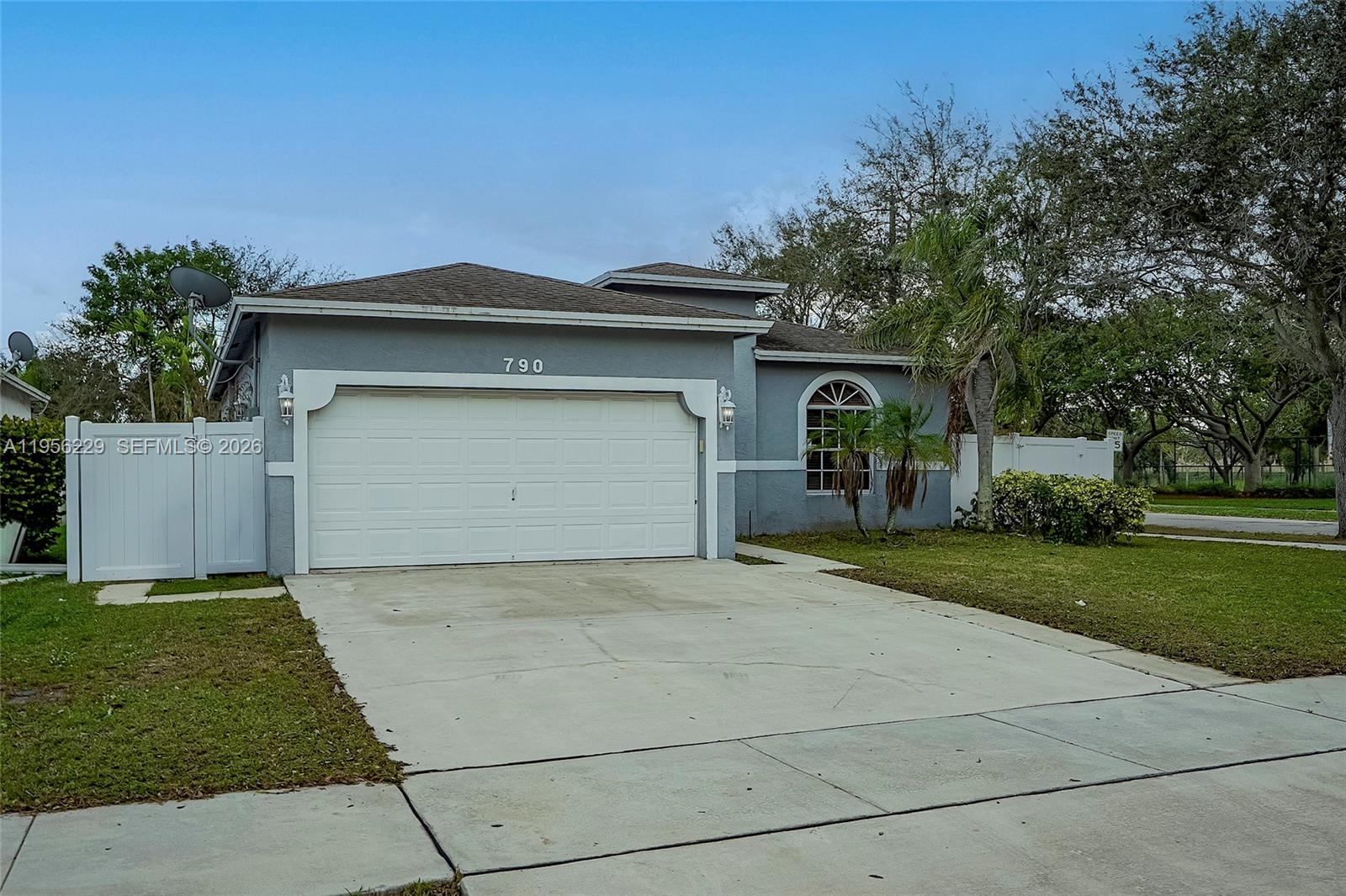 POMPANO BCH COMMUNITY - Residential