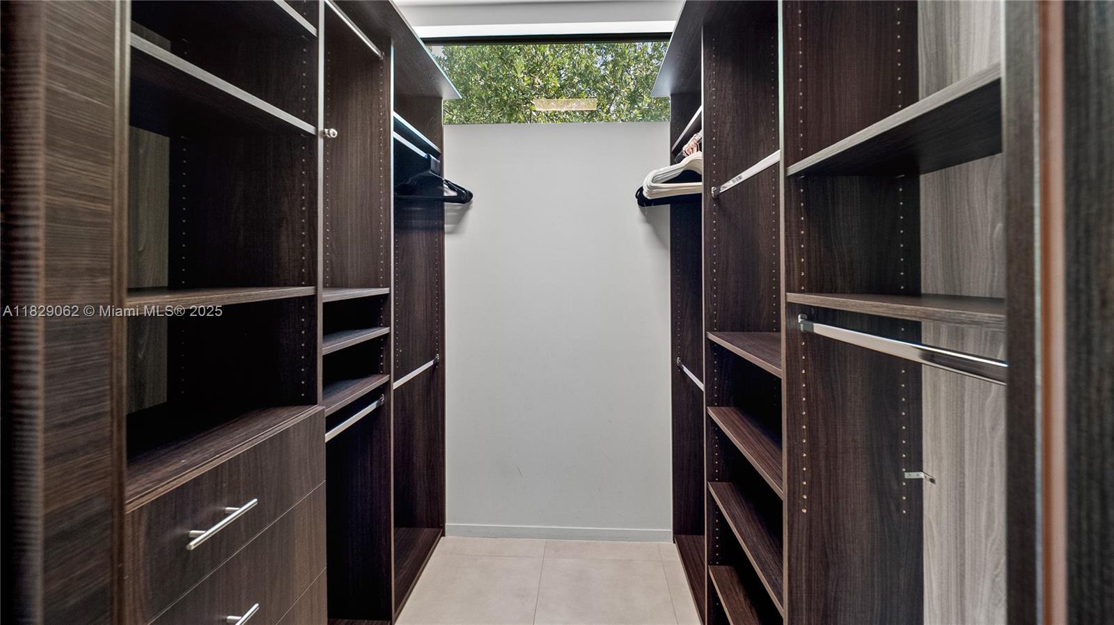MIDDLE RIVER PARK 5-28 B - Residential