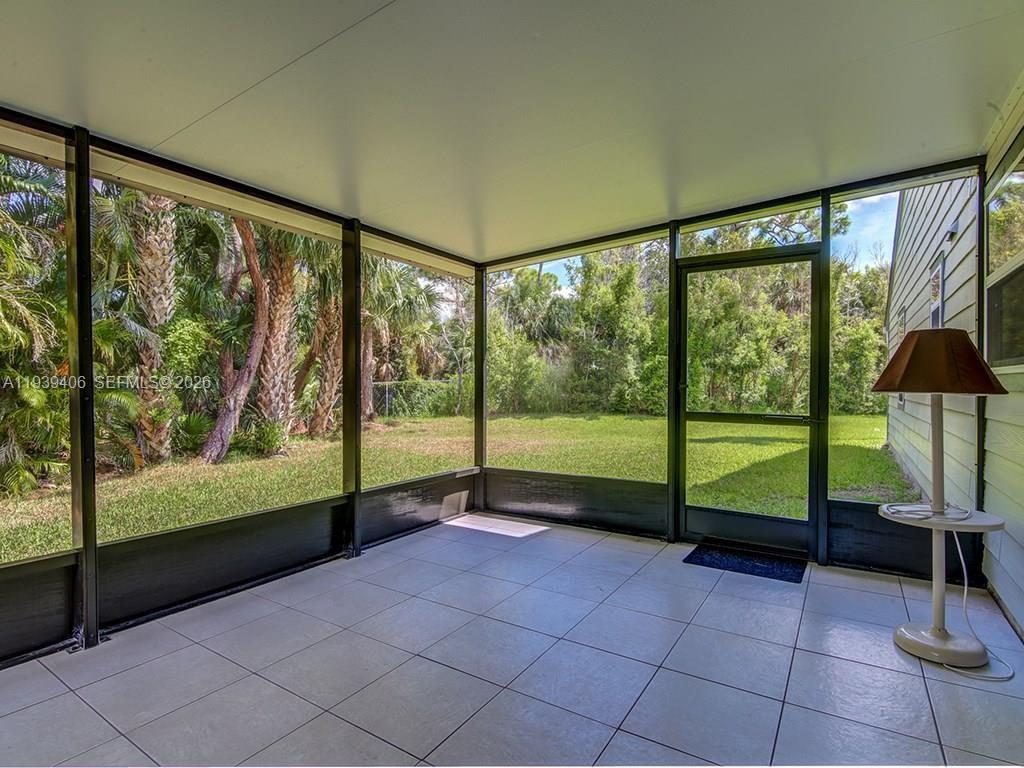 HOLLY CREEK - Residential