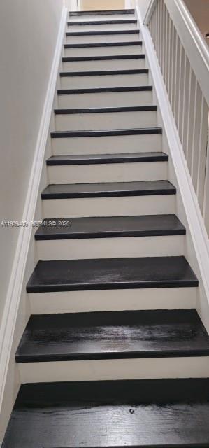 HOLLY CREEK - Residential