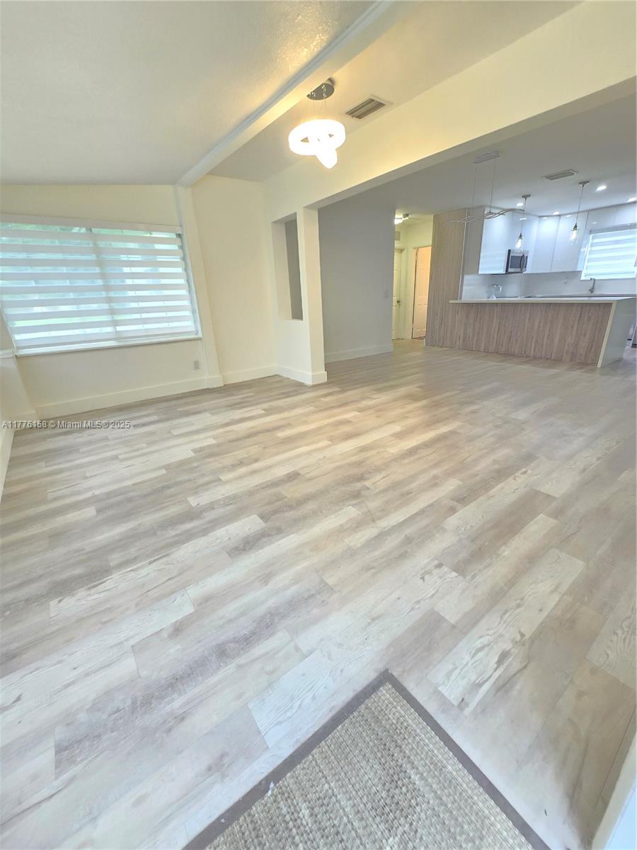 5101 SW 6th Ct