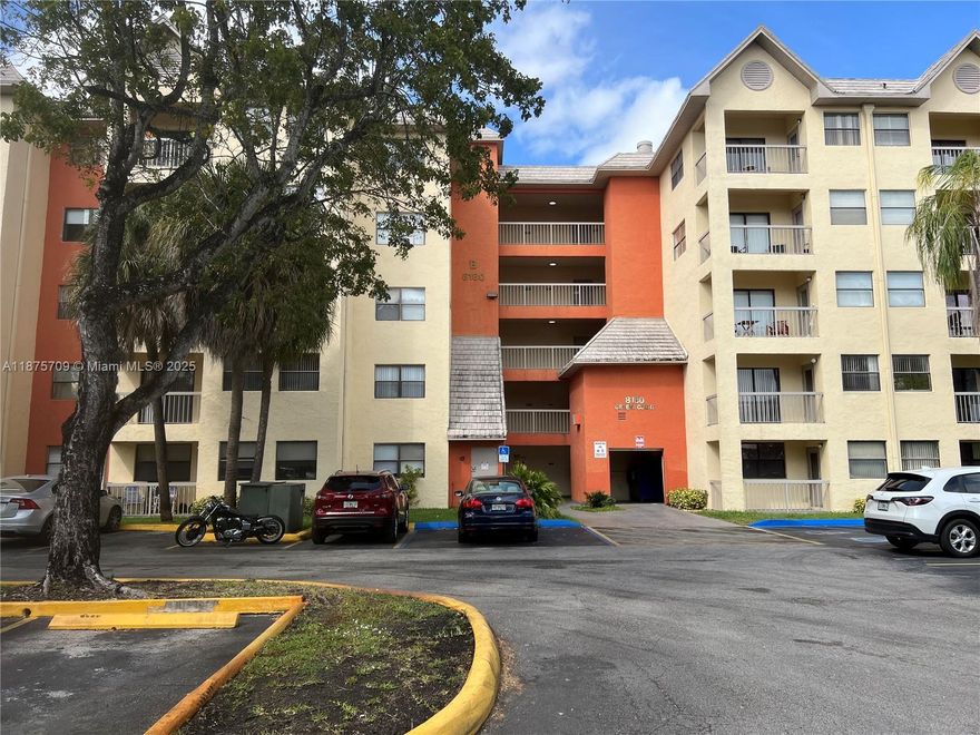 CENTRALLY LOCATED ALL TILE 2 BED 2 BATH CONDO WITH BEAUTIFUL POOL VIEWS. UPDATED UNIT WITH BRAND NEW REFRIGERATOR AND STAINLESS-STEEL APPLIANCES, WASHER AND DRYER IN UNIT. COMMUNITY HAS 4 POOLS AND 3 TENIS COURTS, CLUBHOUSE, CHILD PLAY AREAS AND MUCH MORE. NEAR 826, TURNPIKE, DOWNTOWN DORAL, CITY PLACE DORAL, AIRPORT AND MALLS. CALL FOR MORE INFO, EASY TO SHOW. RENTED AT $2,350.00 UNIL MARCH 2026.