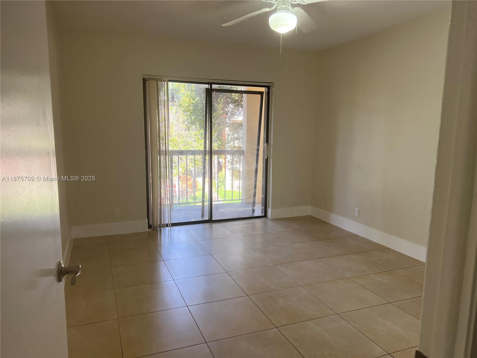 LAS VISTAS AT DORAL CONDO - Residential