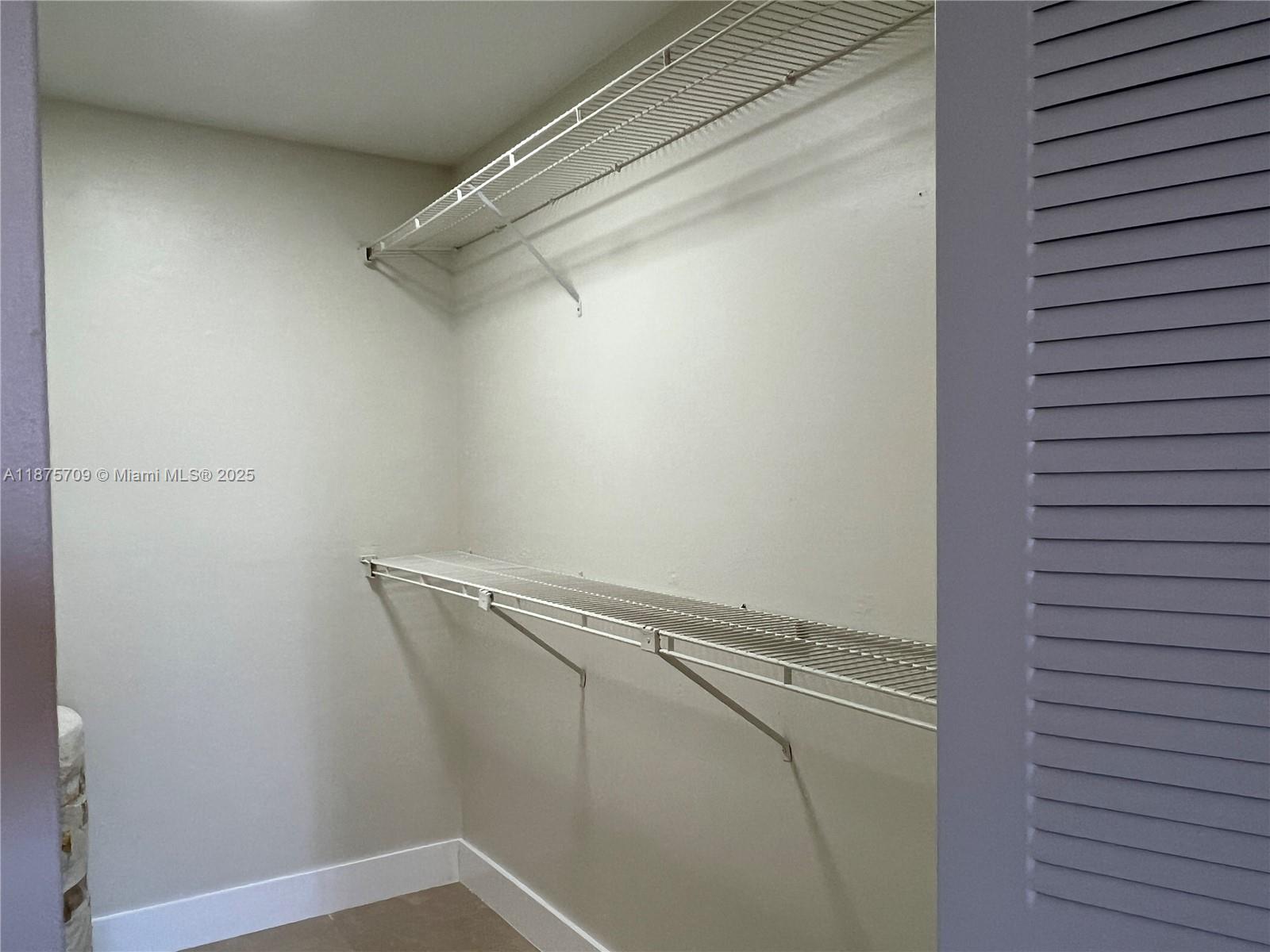 LAS VISTAS AT DORAL CONDO - Residential