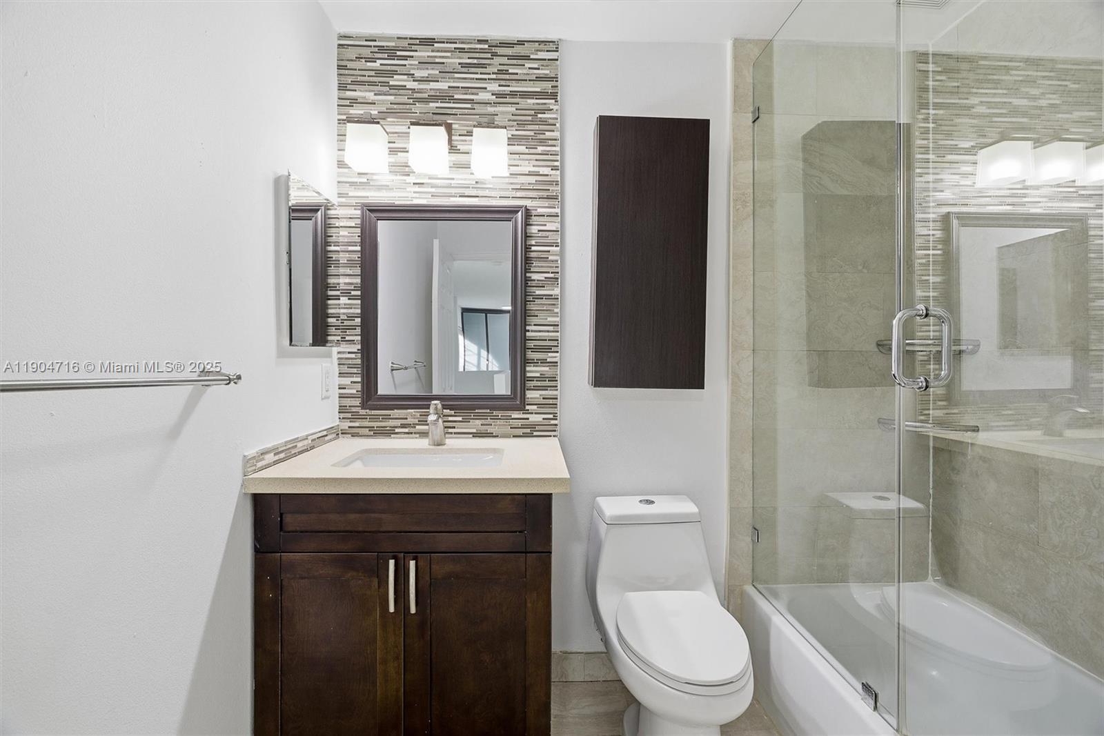 SILVER FALLS - Residential