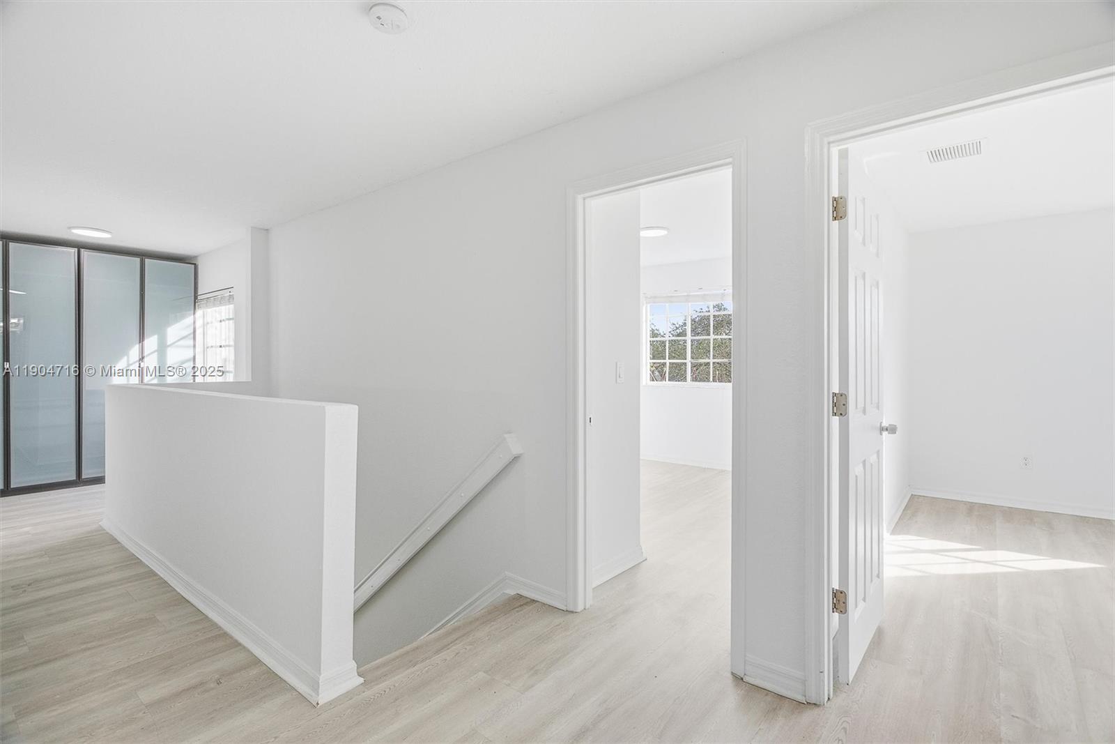 SILVER FALLS - Residential