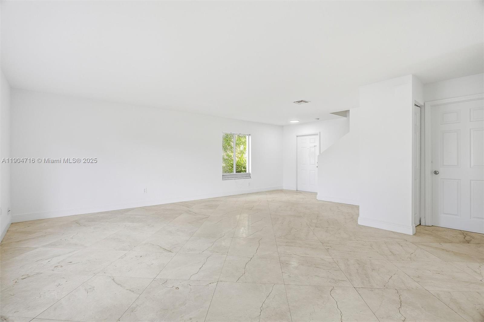 SILVER FALLS - Residential