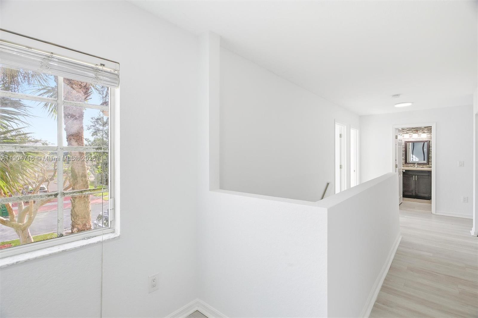 SILVER FALLS - Residential