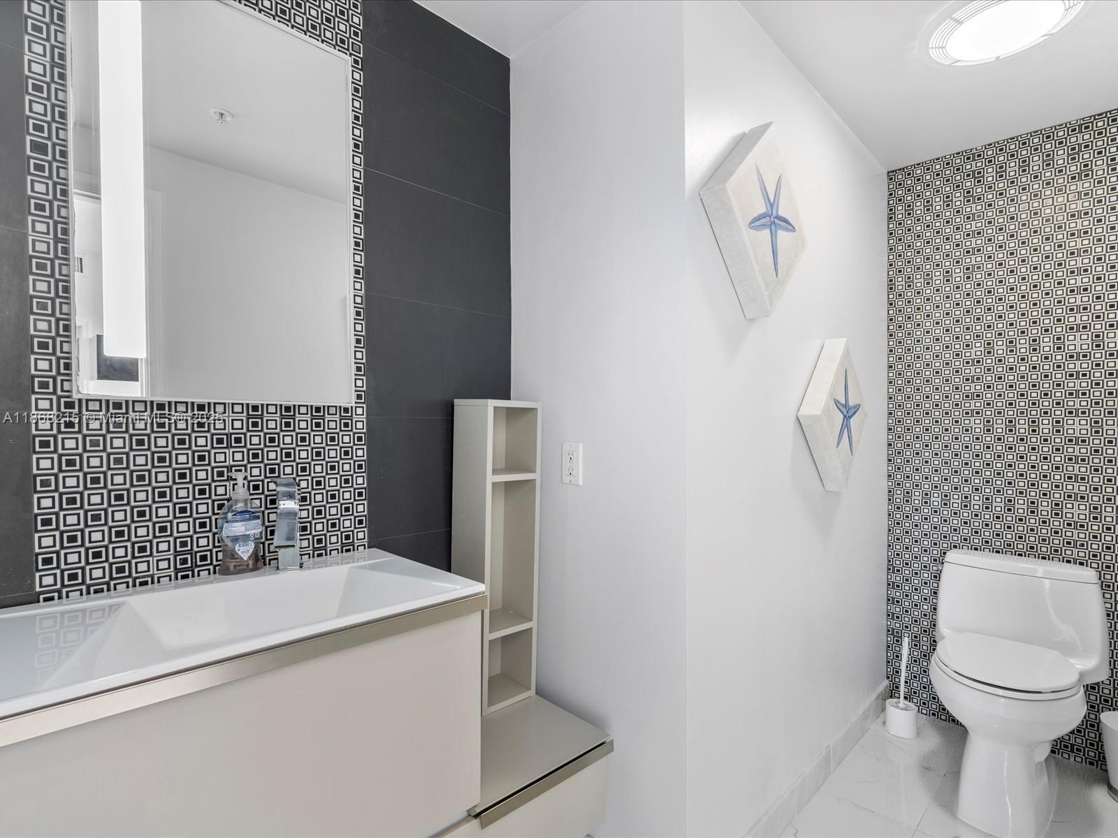 RENAISSANCE ON THE OCEAN - Residential