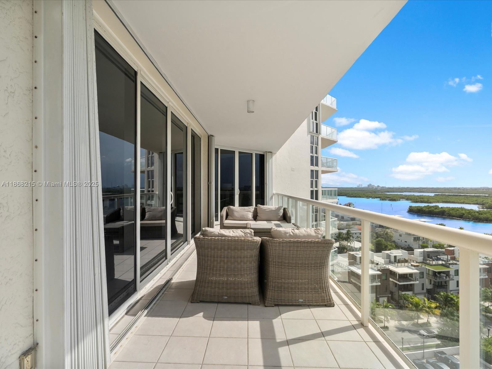 RENAISSANCE ON THE OCEAN - Residential