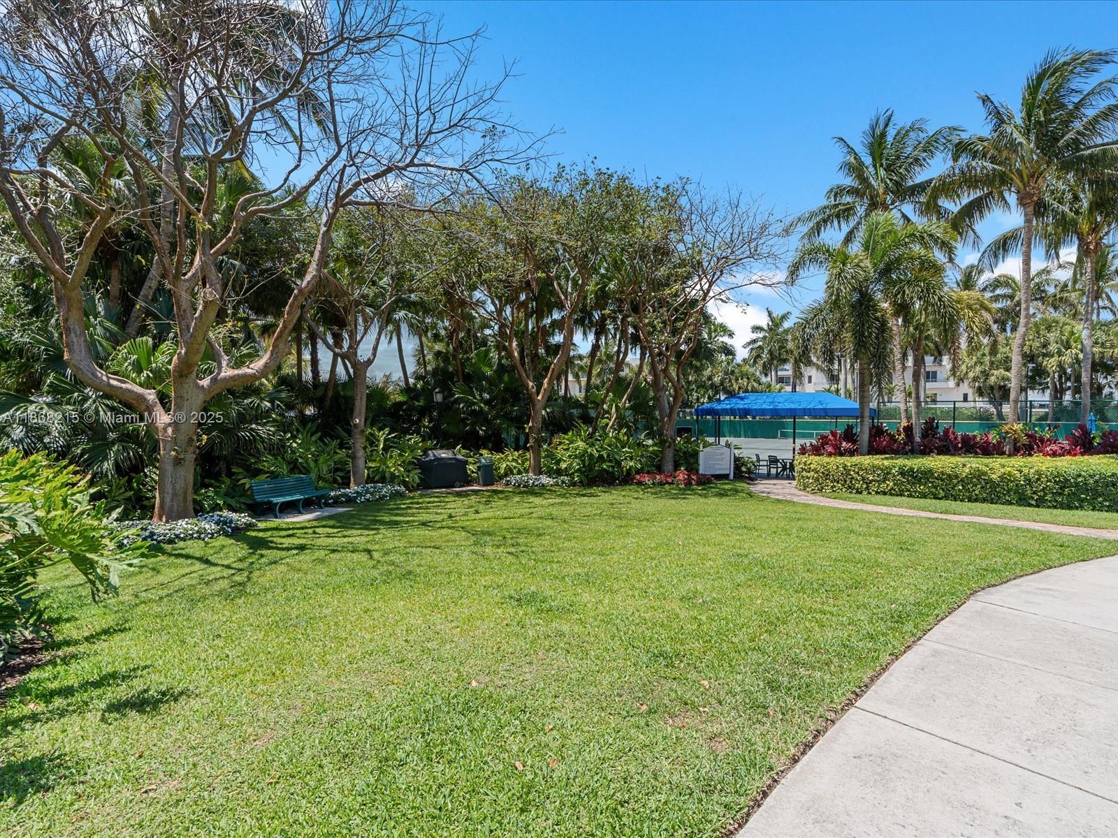 RENAISSANCE ON THE OCEAN - Residential