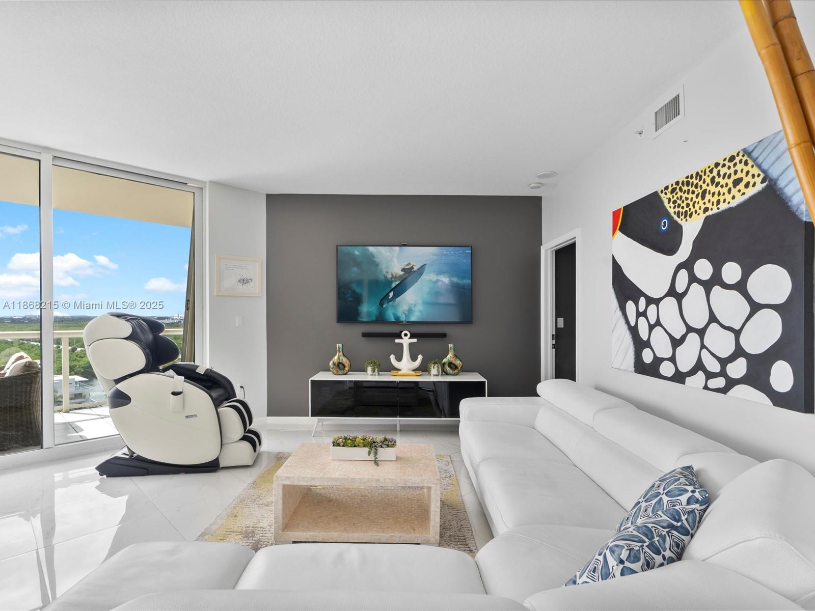 RENAISSANCE ON THE OCEAN - Residential