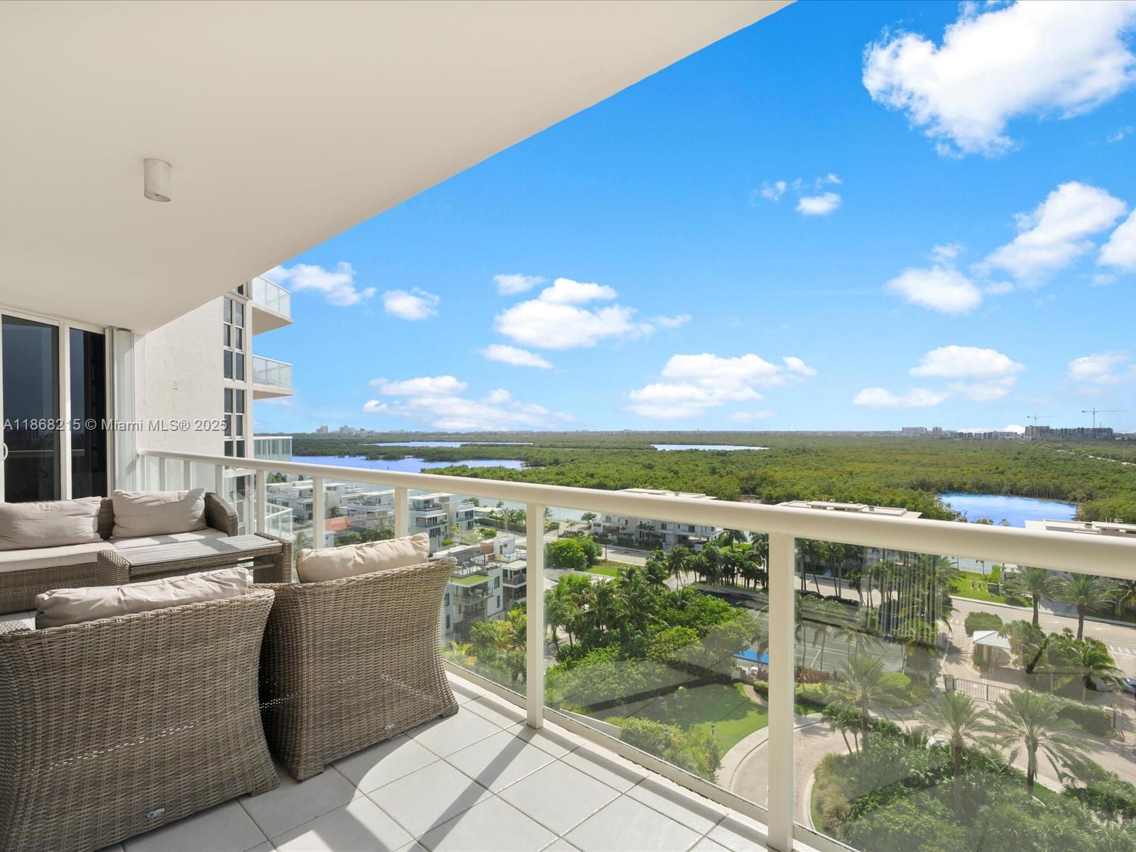 RENAISSANCE ON THE OCEAN - Residential