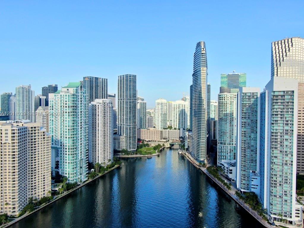 325 S Biscayne Blvd 3517